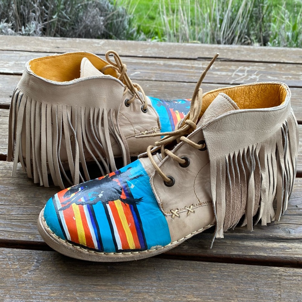 Cinch hand painted moccasins rodeo western leather
